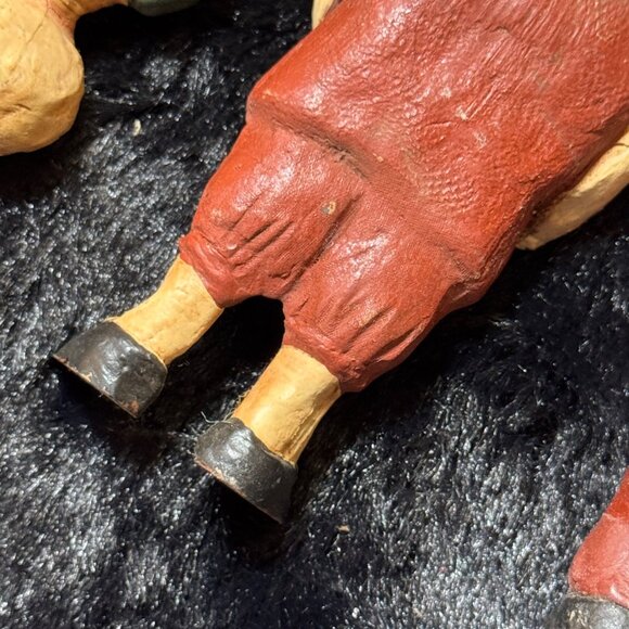 Tole'N Haus Heirloom Collection Doris Williams 1983 Carved Wood  Colonial Family - Picture 9 of 9